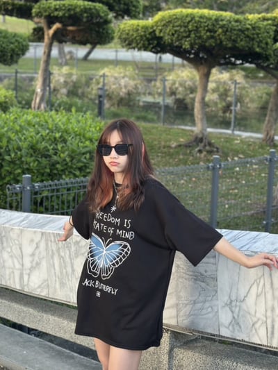 【現貨】幻影噴墨蝴蝶短T9