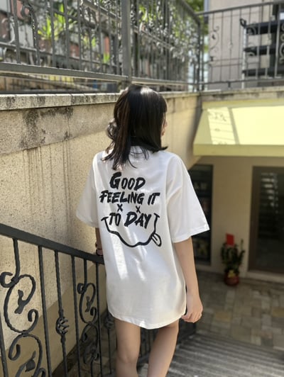 【現貨】GOOD FEELING 笑臉舌頭印花短T5