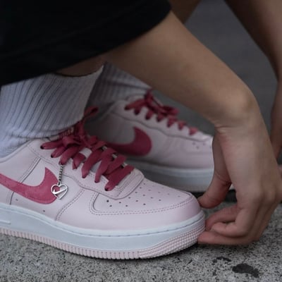【限量!💟情人節限定】NIKE AIR FORCE 1 'Valentine's Day' 漸層粉｜IO8755-6003