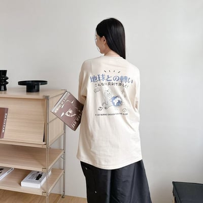 【現貨】地球與貓咪日文短T5