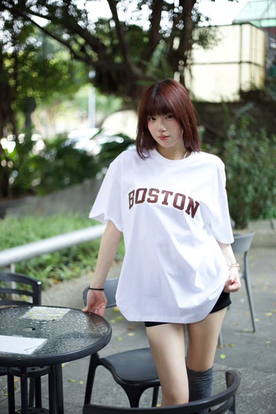 【校園風必備!!現貨速發】BOSTON印花短T11