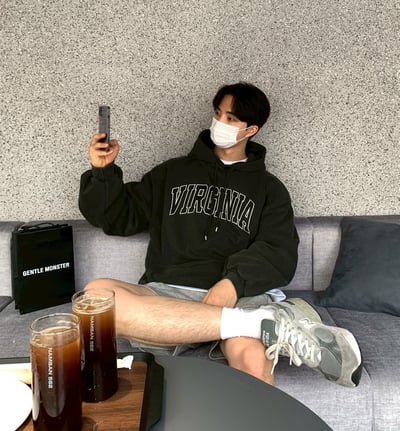 【現貨】美式簡約VIRGINIA牛奶絨帽T1