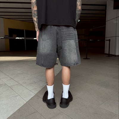 【現貨】水洗特殊前後剪裁小口袋五分牛仔褲12