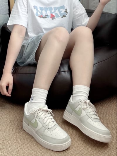 【爆款】Nike Air Force 1 煙霧青提 抹茶灰綠 女款｜IB3881-0015