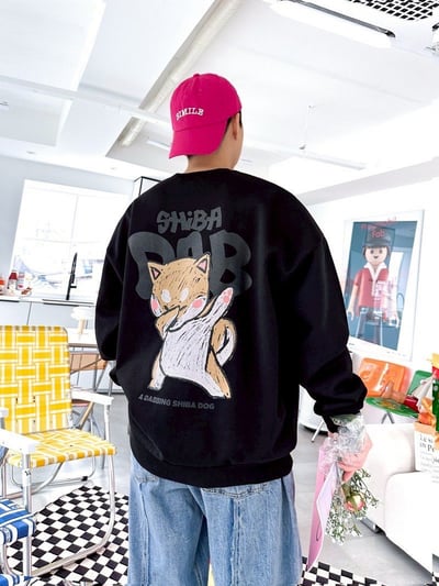 【現貨】SHiBA DAB柴犬塗鴉感大學T8