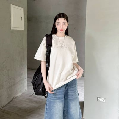 【麂皮上衣必入現貨】歌德字圓環刺繡短T4