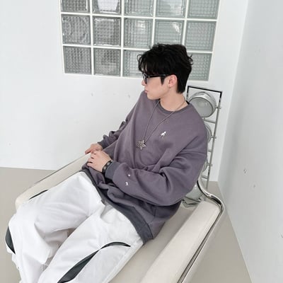 【現貨】刺繡滑板小人大學T8