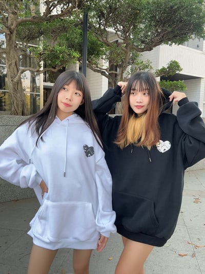 【現貨】Cross Challenges 發泡愛心切割帽T4