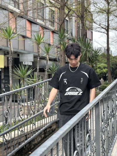 【現貨】賽車風徽章印花短T3