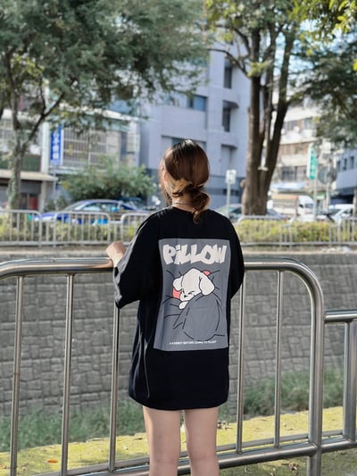 【現貨】PiLLOW 睡覺狗印花短T2