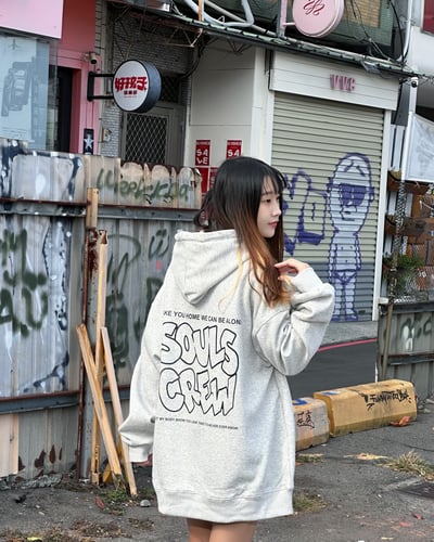 【現貨】簍空字母牛奶絨帽T5