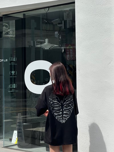 【熱銷第一名!!!小編已包色】肋骨之心短T6