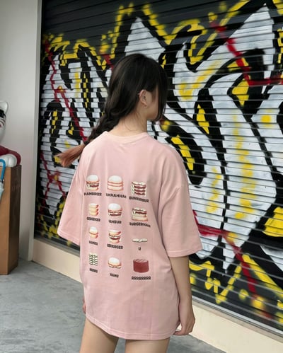 【滿足包色控現貨】滿版漢堡堡短T7