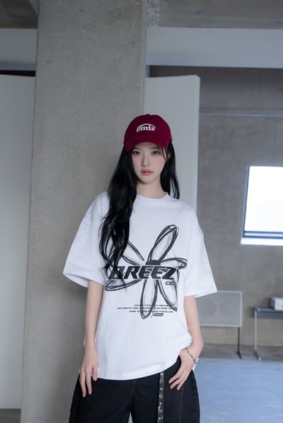 【現貨】刺繡BREEZY手袖花朵印花短T6