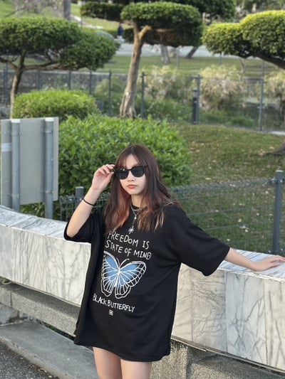 【現貨】幻影噴墨蝴蝶短T5