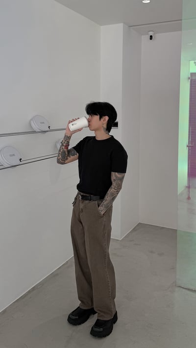 【質感必入】雙車線修身質感合身短T3