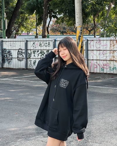 【現貨】簍空字母牛奶絨帽T6