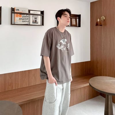 【現貨】毛帽魚植絨印花短T2