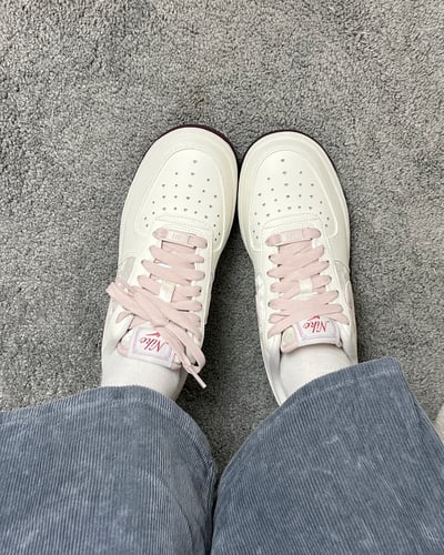 【限量!情人節限定款拉!!💖】NIKE AIR FORCE 1 'Valentine's Day'白粉 愛心鎖 蝴蝶結｜IQ4937-1615