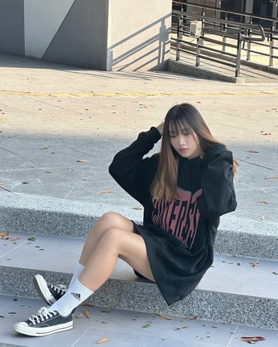 【現貨】幻影字母牛奶絨帽T5