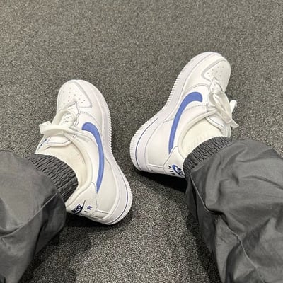 【清爽配色】Nike Air Force 1 白藍 反車縫線 白武士｜ HQ2037-1001