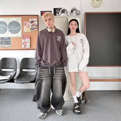 【現貨】ROARING DINOSAUR恐龍塗鴉感大學T7