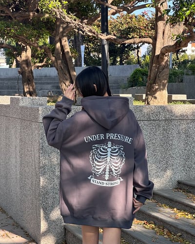 【狠貨新品現貨】鎖鏈肋骨牛奶絨帽T4