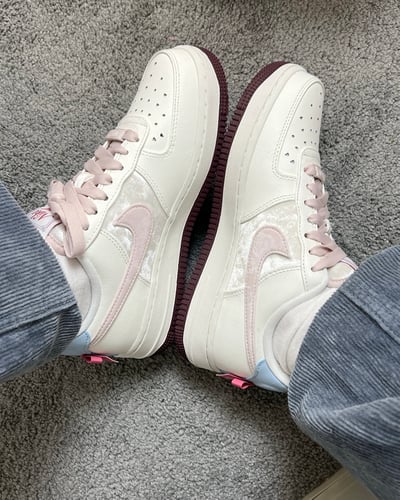 【限量!情人節限定款拉!!💖】NIKE AIR FORCE 1 'Valentine's Day'白粉 愛心鎖 蝴蝶結｜IQ4937-1616