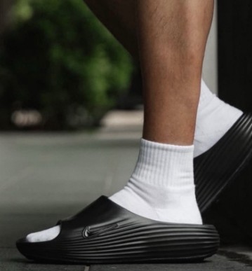 【夏日必備單品!】NIKE REACTX REJUVEN8 SLIDE 黑 黑魂 泡棉休閒防水涼鞋拖鞋恢復鞋｜HV4479-0012