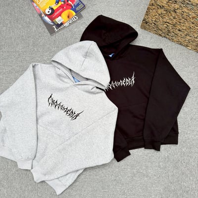 【現貨】CROSSMEDIA 街頭刺繡抓痕短寬帽T12