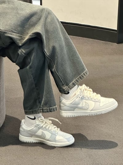 【現貨】NIKE Wmns Dunk Low Needlework 浮雕骨白灰｜FJ4553-13310