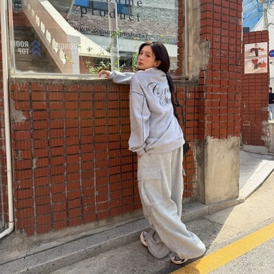 【現貨】Cross Studio反車線草寫大學T11