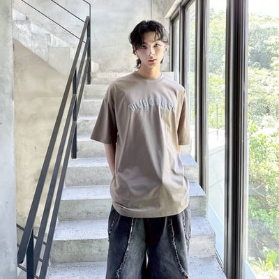 【SORONA® 涼感現貨】發泡螺旋哥德字印花短T5