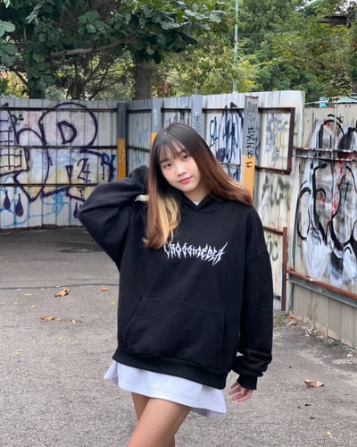 【現貨】CROSSMEDIA 街頭刺繡抓痕短寬帽T4