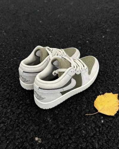 【爆款現貨!】Air Jordan 1 "Medium Olive" 反轉橄欖綠 倒鉤平替 | HV4089-2014