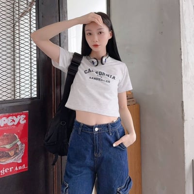 【現貨】CALIFORNIA字母短版上衣2