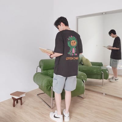 【現貨】CRAYON DINO微笑恐龍手繪感短T9