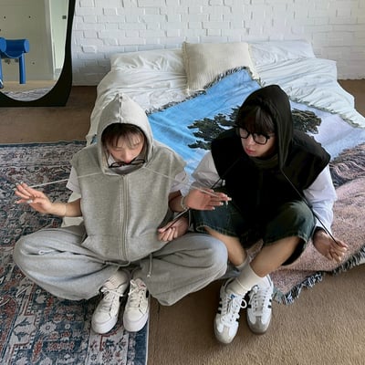 【現貨】高磅數高質感素面連帽拉鍊背心外套3