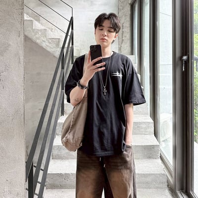 【現貨】噪點雙星光芒印花短T5