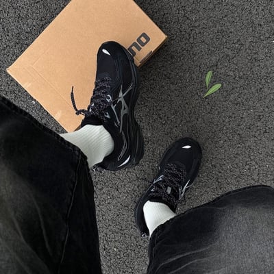 【爆款！預訂】MIZUNO SPEED 10S BLACK 復古運動鞋慢跑鞋 黑｜D1GH2406054