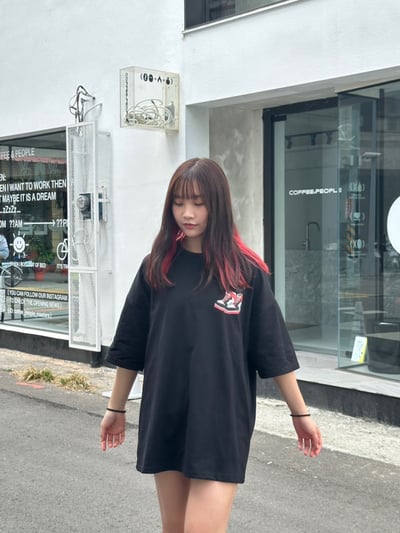 【超級好看必入手!!!現貨】幻速球鞋短T5