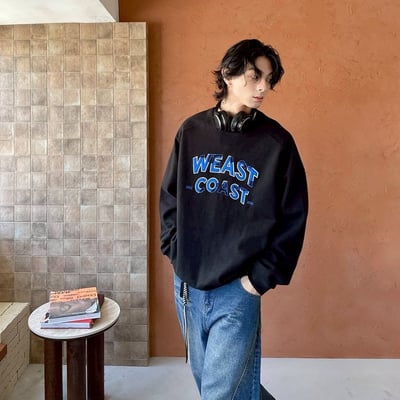 【現貨】WEST COAST 刺繡大學T8