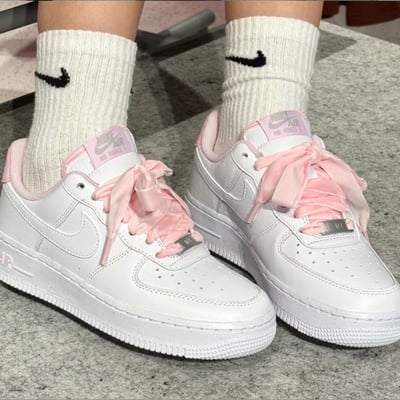 【限量🔥秋季限定新色】Nike Air Force 1 Vintage 粉紅絲綢緞帶 白粉｜HV4403-6011