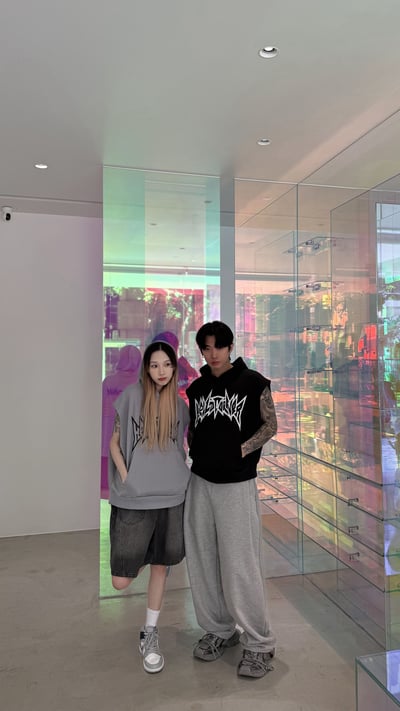 【潮流必拿現貨】街頭Y2K個性連帽短寬背心5