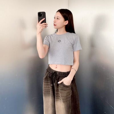 【現貨】CEPT刺繡環繞文字短版合身短T2