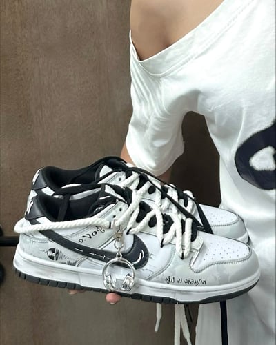 【訂製款】Nike Dunk Low 音樂唱片10