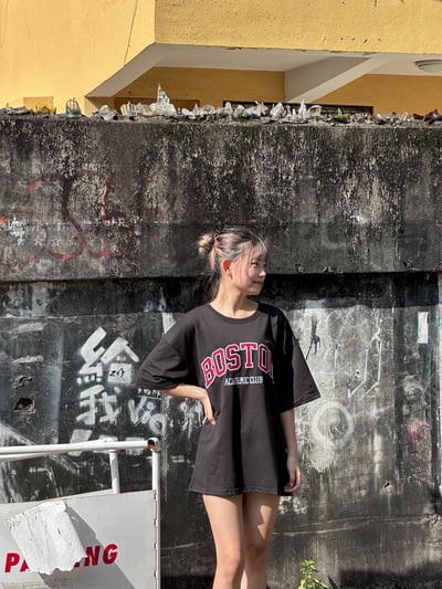 【熱銷款回歸現貨】BOSTON刺繡短T9