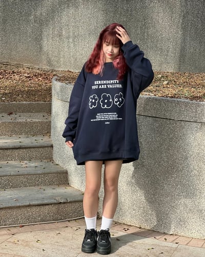 【仙女必帶款!!!】超Q小花牛奶絨大學T3