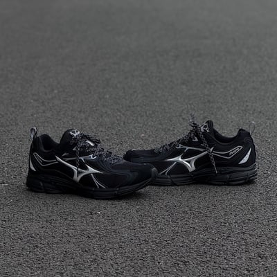 【爆款！預訂】MIZUNO SPEED 10S BLACK 復古運動鞋慢跑鞋 黑｜D1GH2406056
