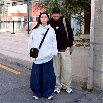 【現貨】CROSS STUDIO 卡通泡泡字圓標帽T8